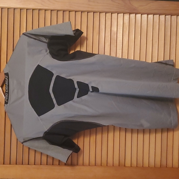 Nike Pro Dri-Fit Compression Top - Picture 2 of 3